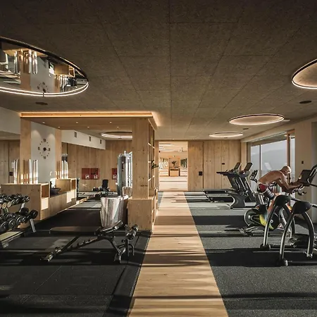 Hotel Alpin Panorama Hubertus 5*