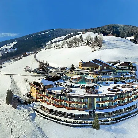 Alpin Panorama Hubertus Hotel Valdaora