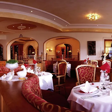 Alpin Panorama Hubertus Hotel